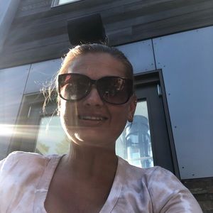 Meet your Posher, Leah